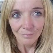 Enseño Español a extranjeros, yo se inglés avanzado por lo que es más fácil explicarles